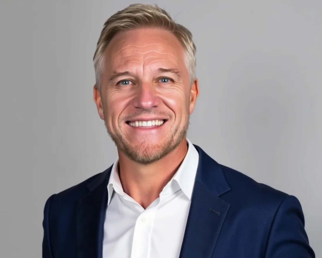 Professional portrait of Darren Argyle